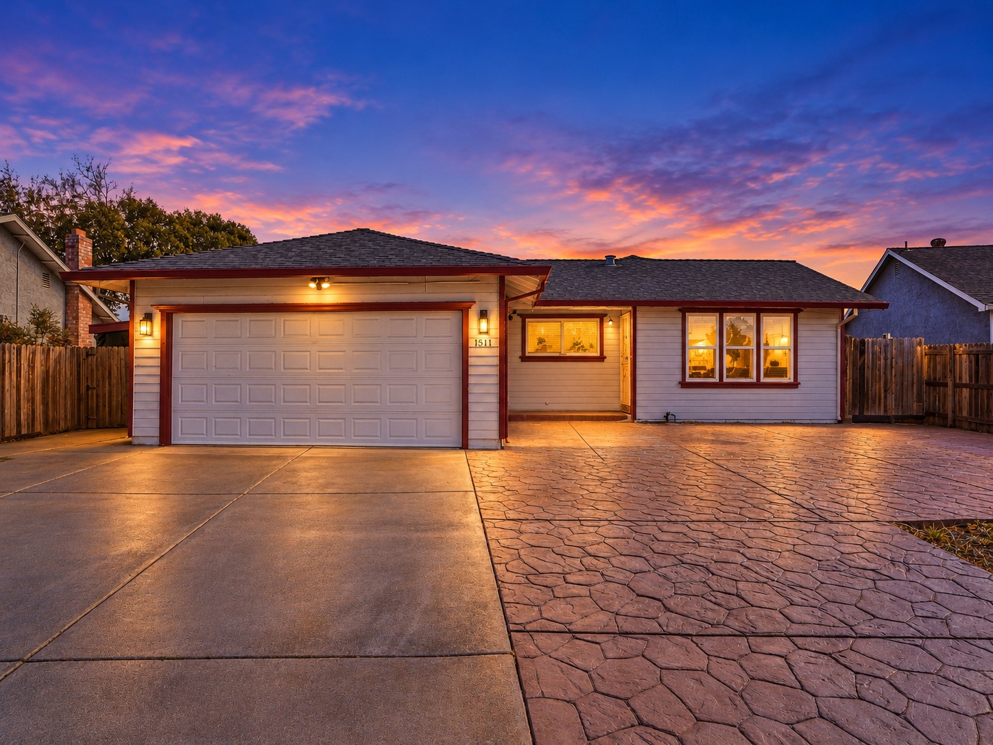 1511 Casa Loma Way
