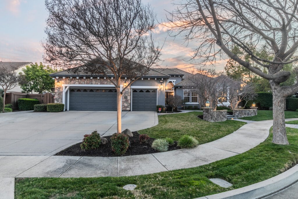 Brentwood real estate agent (Homes by Krista)