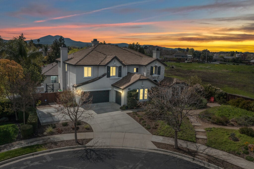 Brentwood real estate agent (Homes by Krista)