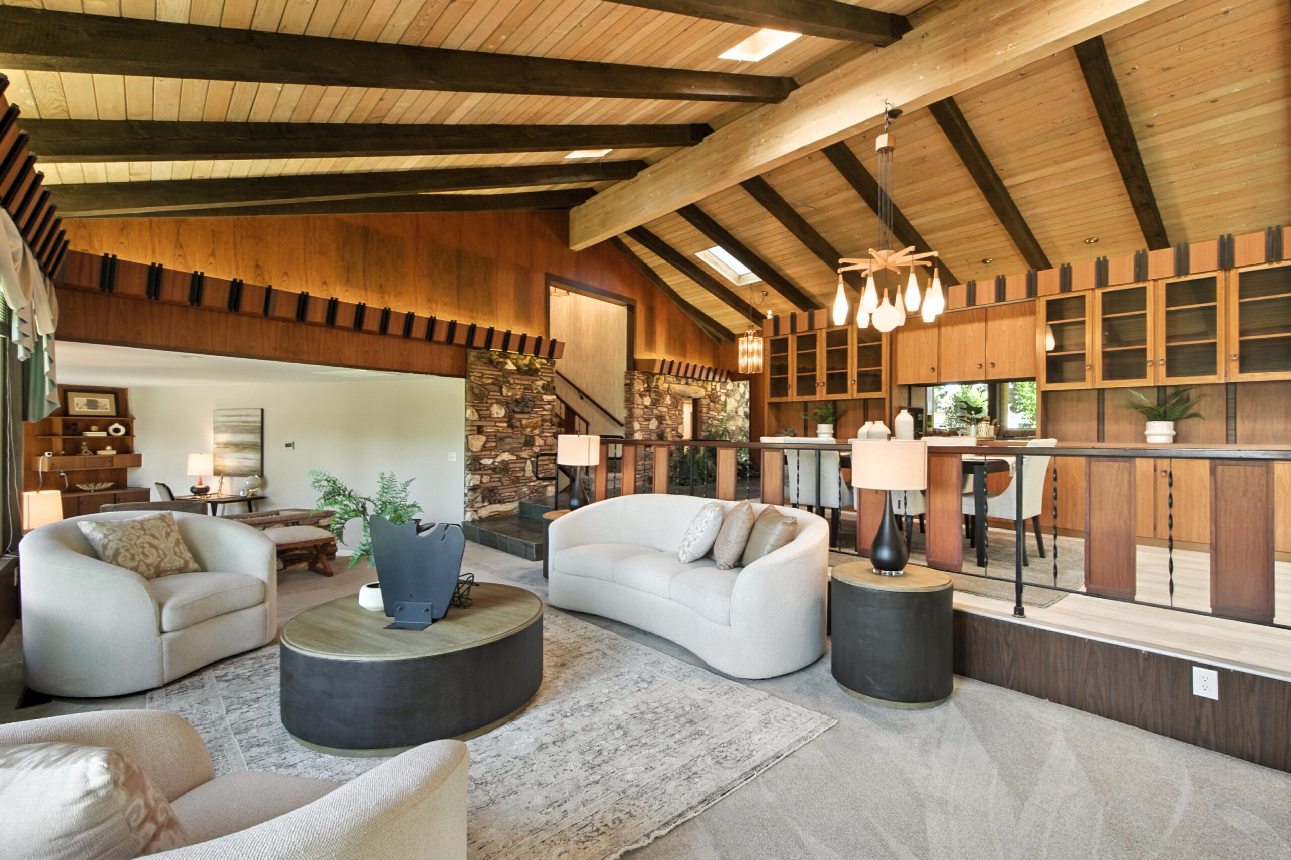 Brentwood real estate agent (Homes by Krista)