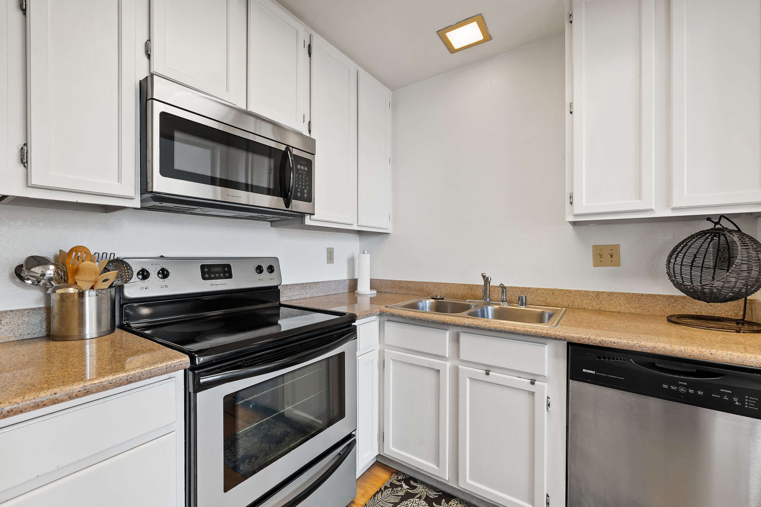 Brentwood real estate agent (Homes by Krista)