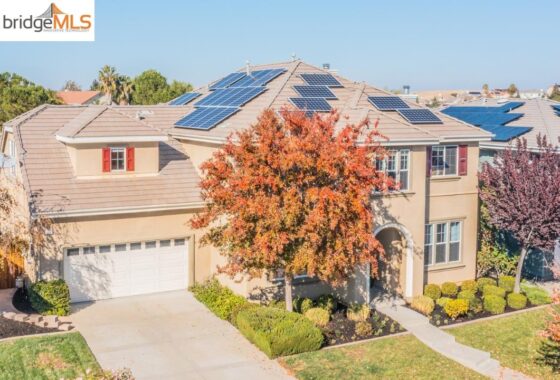 Brentwood real estate agent (Homes by Krista)