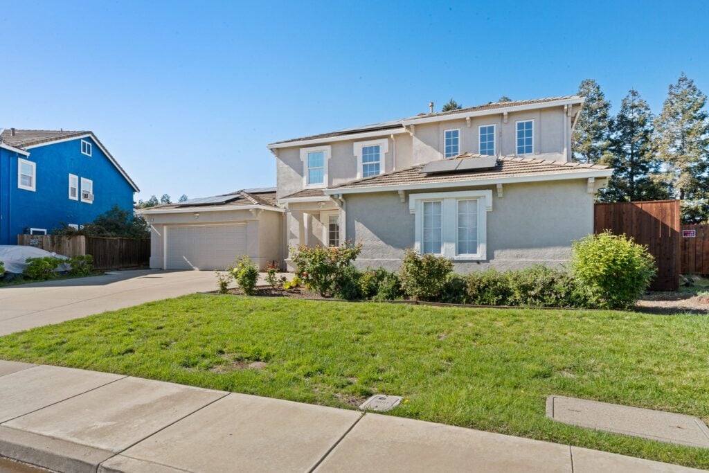 Brentwood real estate agent (Homes by Krista)