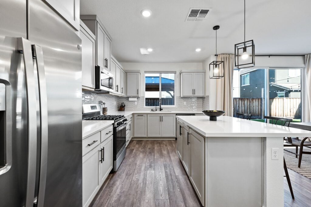 Brentwood real estate agent (Homes by Krista)