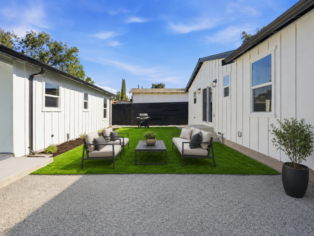 Brentwood real estate agent (Homes by Krista)