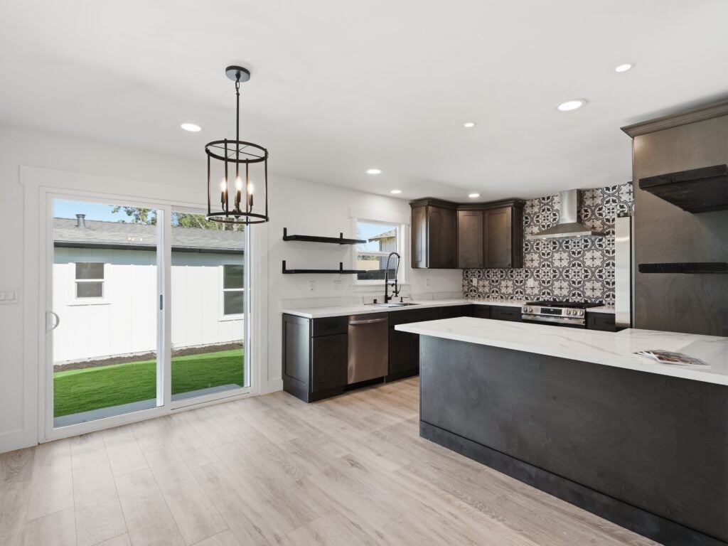 Brentwood real estate agent (Homes by Krista)