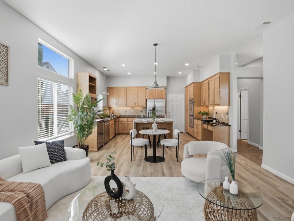 Brentwood real estate agent (Homes by Krista)