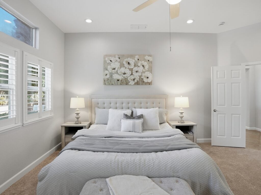 Brentwood real estate agent (Homes by Krista)